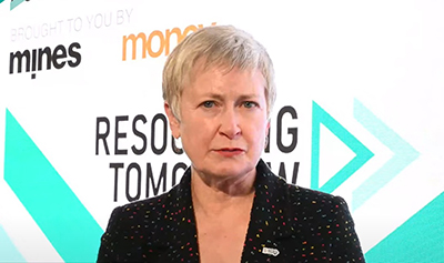 Elaine Dorward-King